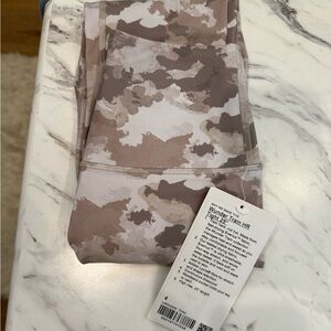Camo High-Rise Leggings